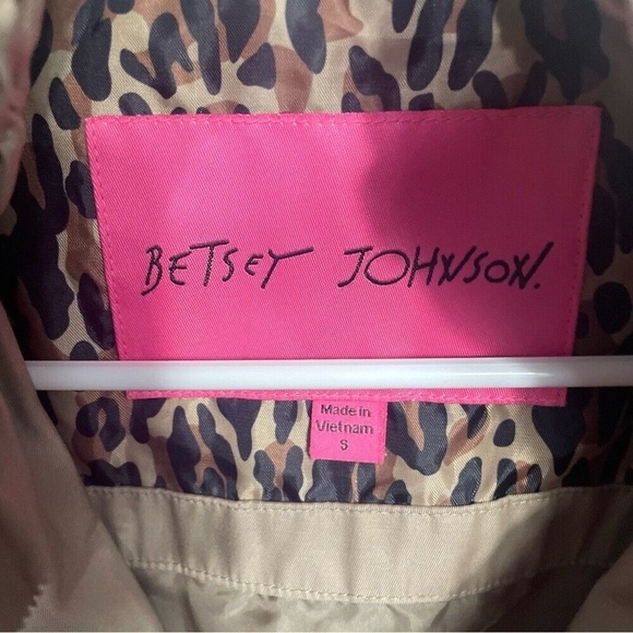 Betsey Johnson Khaki Tan Scalloped Tie Back Zip Up Jacket- size S - Picture 6 of 16
